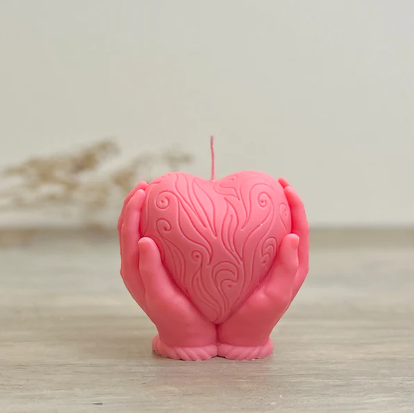 Heart-Shaped Scented Candle with Hand Design(Pack of 3)